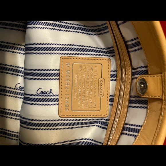 Authentic Coach purse. - Picture 4 of 5